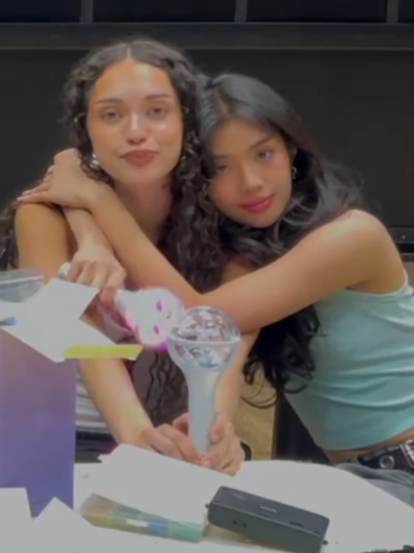 MY #SODANI DUO 😭(waiting for sodani weverse live) #KATSEYE_Daniela #KATSEYE_Sophia #KATSEYE_Yoonchae #KATSEYE_Megan #KATSEYE_Manon #KATSEYE_lara #daniela #katseye #sophia #yoonchae #megan #manon #lara #sodani #katseyeedit #fyp 