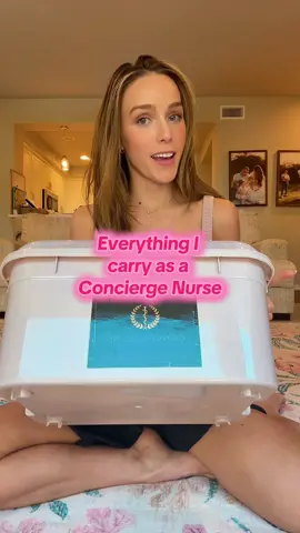 If you’ve ever wondered what a nurse who caters to facelifts, fluff ‘n tucks, and mommy makeovers keeps on her, here ya go 😆 #nurselife #nursesoftiktok #whatsinmybag #healthcare #nursehumor 
