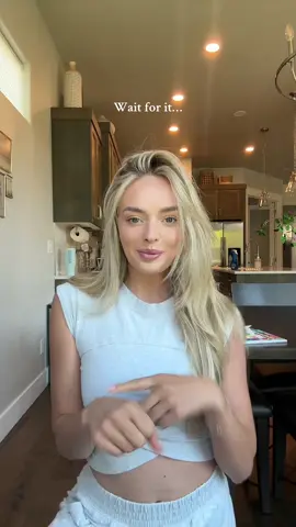 New favorite trend😂 #MomsofTikTok #justinbieber #motherdaughter 