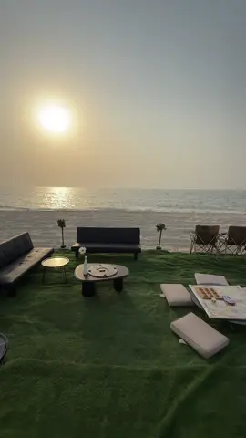 كرفان امريكي مع جلسة خارجية مطلة عالبحر  . . . . #كرفانات #مخيمات #مخيمات #جلسة #تاجير_كرفان #الزورا #جلسات_عالبحر 