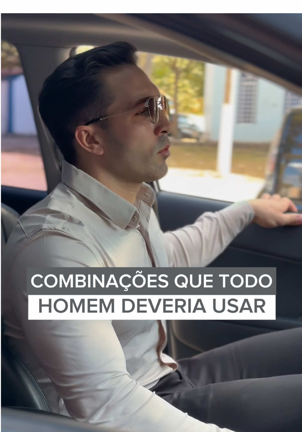 🔥 Combinações que elevam o estilo de qualquer homem. Cada look foi pensado para te destacar com elegância, sem esforço. Qual dessas paletas é a sua cara? 👇 🧥 Da alfaiataria ao casual moderno, você encontra todas essas peças na nossa coleção. 📦 Enviamos para todo o Brasil 🎁 Frete grátis nas compras acima de R$399 👕 Marca: @uselevon  🔁 Compartilha com aquele amigo que PRECISA se vestir melhor ❤️ Salva para se inspirar depois. #ModaMasculina #EstiloLevon #LookMasculino #OldMoneyStyle #Alfaiataria  