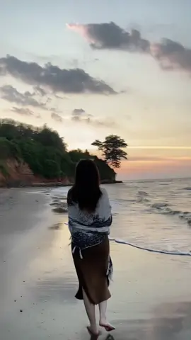 kalau mau kepantai tandanya lg g baik” aja😖#fyp #pantai #pantaivibes #jepara24jam #pati24jam 