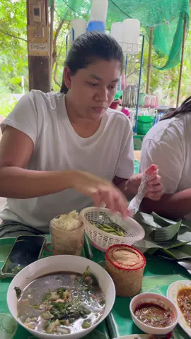 ไปชัยภูมิแวะกินลาบยโสโกเวียน #พี่ลูกชิ้น #สาวอ่างทอง 