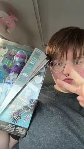 fearbook abbey ily diva even tho ur hair is poop from a butt #abbeybominable #monsterhigh