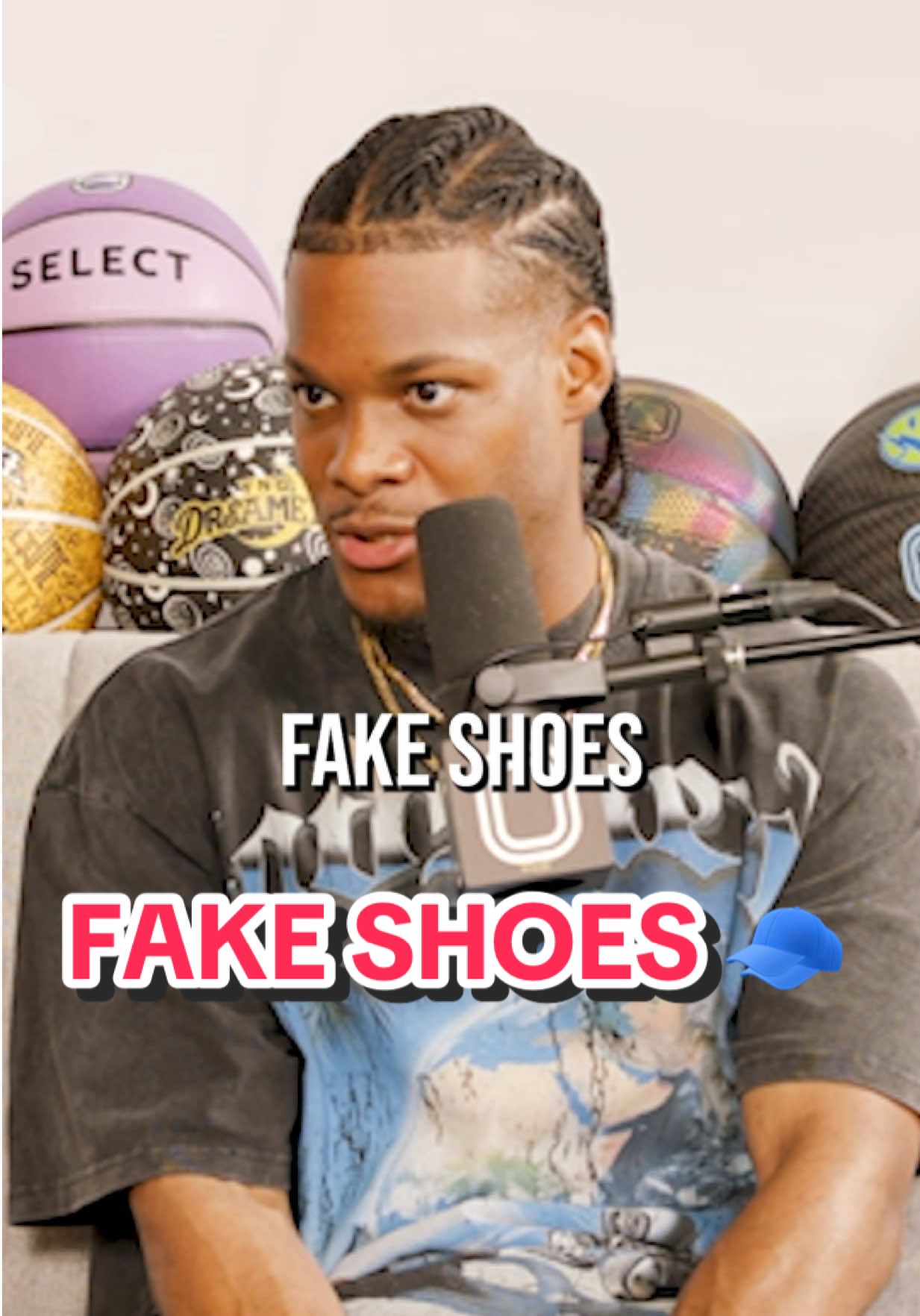 Wearing fake shoes in BIG 2025 is crazy 😭 #shoes #sneakers #basketball #nike #adidas #jordan #reseller #culturekicks #lebron #kobe #kanye #travis #reps 