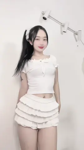 trắng tinh 🫢#tiktok #viral #xuhuong #flypシ #nhaytiktok 