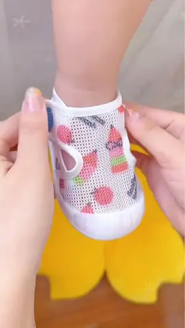 Giày lưới tập đi đế mềm #xh #giayluoichobe #giayluoitapdi #giaytapdichobe 