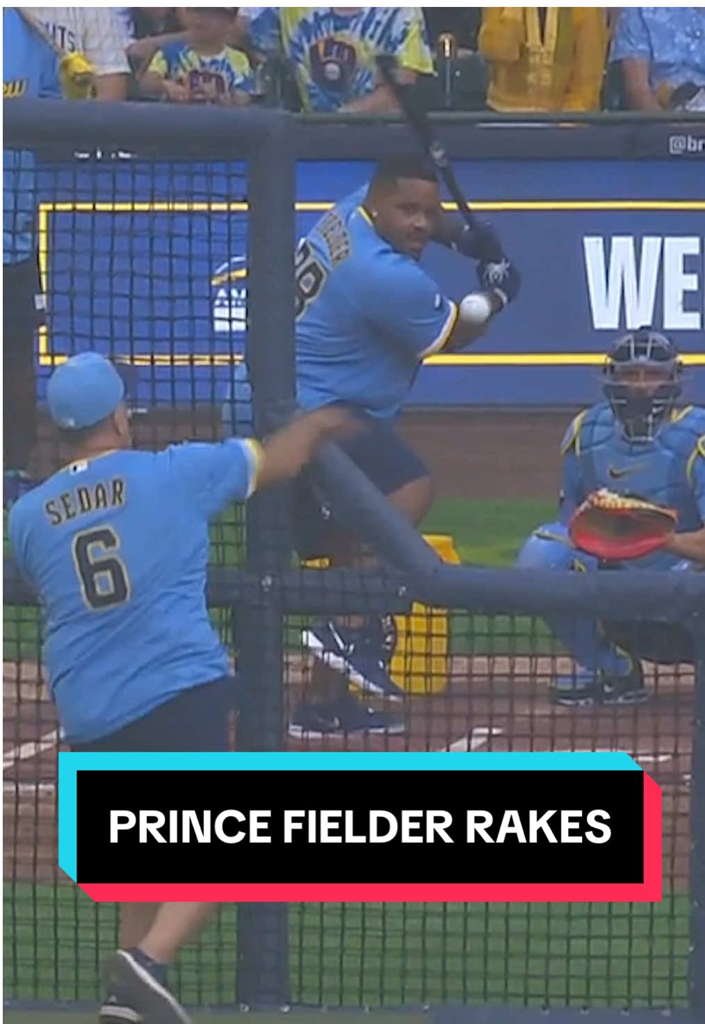 Prince Fielder was RAKING at the @Brewers alumni HR Derby 😤 #MLB #baseball #brewers 