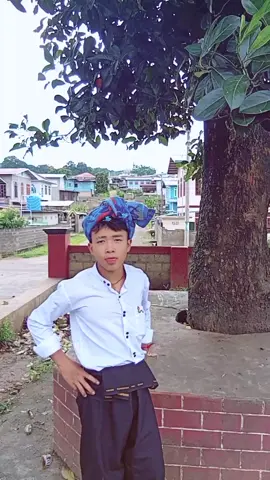#ဗိုလ်အောင်ဒင် 