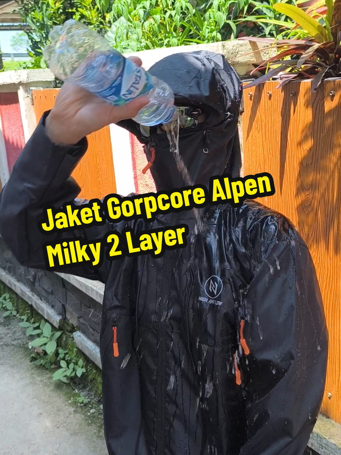 Jaket Waterproof Pria Wanita| Jaket Gorpcore Waterproof Bahan Alpen Milky 2 layer. #gorpcorefashion #jaketgorpcore #gorpcore 