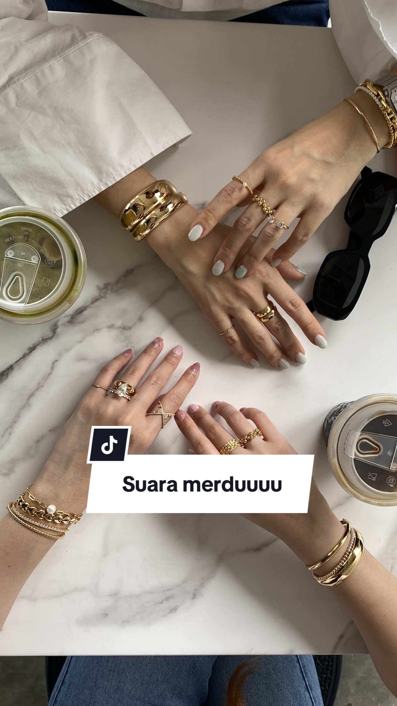 Suara merduuu cling cling kelinting kling klong cling nya AYU 😆  #AYUGOLD#cincin #perhiasanemas#gelang #gelangemas 