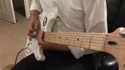 Ikaw at Ikaw!! #pasilyo #sunkissedlola #opm #guitartok #guitar #electricguitar #philippines #music #fyp 