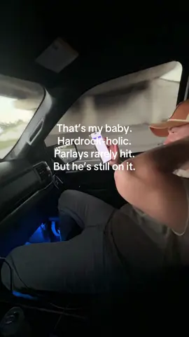 And then he yells that he knew that was going to happen.. #fyp #picks #sportsbetting #foryoupage @Hard Rock Bet 