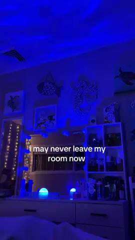 i feel like i’m underwater it’s literally so calming and peaceful 😌 #underwater #projector #projectionlamp 