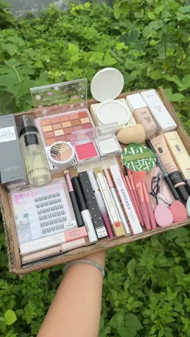 Bộ Trang Điểm Đầy Đủ 22 Món#tiktokvideo #xuhuongtiktok #videotiktok #makuep #xuhuong #migiacosankeo #botrangdiem #trangdiemcanhan #myphamtrangdiem 