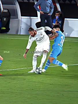 Footballer Crashouts 🤯 #football #shorts #Ronaldo #zidane #ramos 
