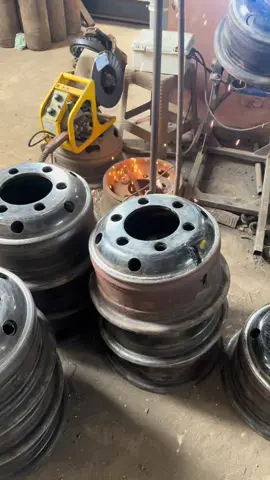 Berbagai Macem Pilihan Merk, Silahkan Om Boss, Lokasi Muara Tembesi - Jambi