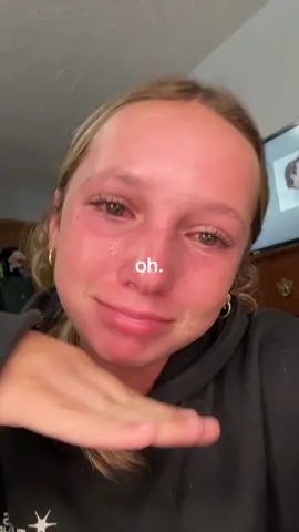 oh. #fyp #cry #foryoupage #sad #influencer #trending #relatable #crying #oh #friends #sounds 