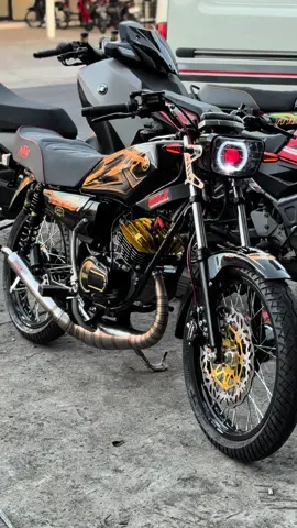 Se elegan itu rx king se #CapCut Lebih lanjut bisa langsung WA 0877.3854.3875 atau klik saja https://linktr.ee/BKJ.order #rxking  #storyrxking #rxkingindonesia #rxkingmodifikasi #rx #rxkingnusantara #yamaha #2stroke #2tak #rxkingclub #rxkingbandung #rxkingjogja #yamaharxking #rxkingjogjastyle #indonesia #rxkingmedan #rxkingjakarta #rxkingindependent #yrki #2takindonesia #f #yamaharxkingindonesia #rxkingmedan #rxspesial #rxkingviral #rxkingkalimantan #rxkingkalimantan #rxkinglampung #rxkingroadrace #bursakarbujogja 