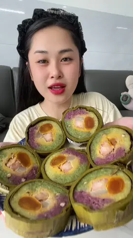 Lần ăn thử bánh tét ngũ sắc #dungthichan #LearnOnTikTok #ancungtiktok #mukbang #banhtetngusac 