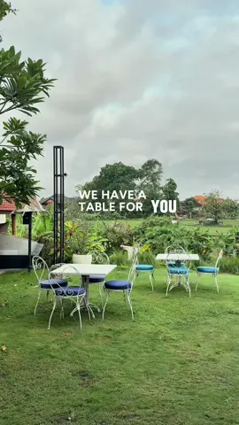 We have a table for YOU! ❤️