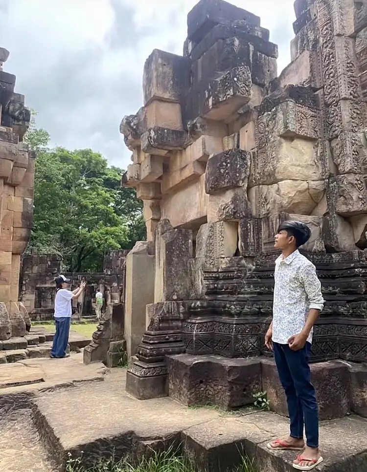 #លេងអត់អូនៗ😁😀ខមិនមកចាំធ្វើអោយ😊😍 #ស្រលាញ់ការរាប់អាន🔰🚥🚚🔰 #12345678910_vin 
