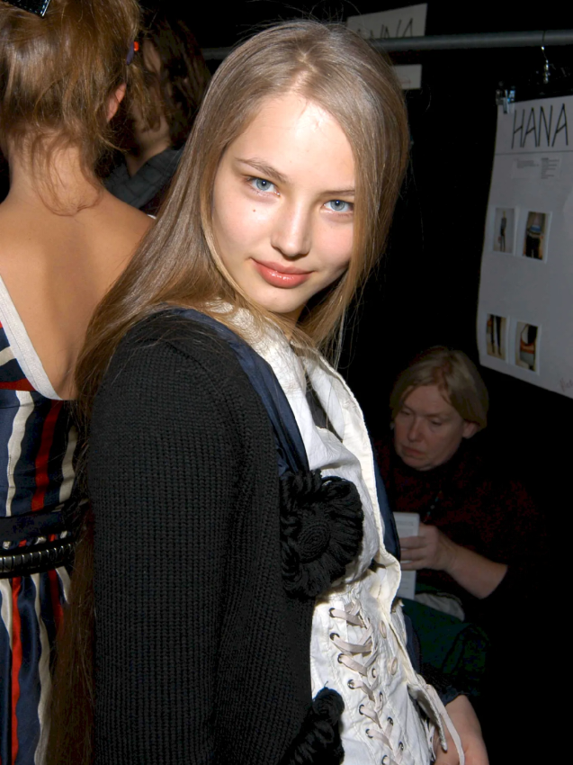 It's impossible to believe that you are no longer in this world. #ruslanakorshunova #models #foryoupage #Viral #foryou #fy #xybca #versaceporsche #oneinamillion #future 