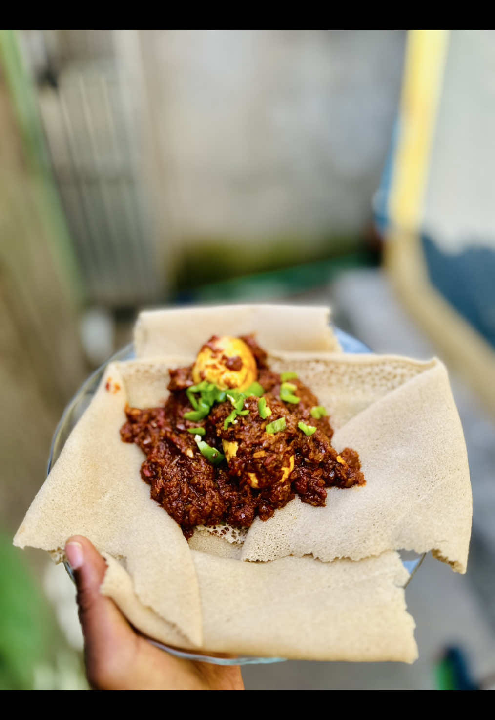 •	ነጭ ሽንኩርት – garlic 	•	ዝንጅብል – ginger 	•	ሽንኩርት – Onion 	•	ቲማቲም – tomato 	•	ዘይት – oil 	•	በርበሬ – pepper 	•	ቁንዶ በርበሬ – black pepper 	•	ከሙን – cumin 	•	መከለሻ – Mekelesha 	•	ጨው – Salt 	•	ቅቤ – butter 	•	ሚጥሚጣ – chili pepper 	•	አዲስ ቃርያ – Fresh Green Chili #creatorsearchinsights #videoviral #fyp #foryoupage #foryoupage❤️❤️ #foodtiktok #foodmaking #viralvideos #ethiopian_tik_tok #eggcurry 