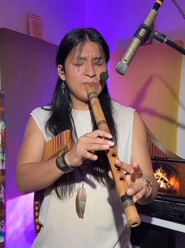 @Raimy Salazar Oficial #ecuador🇪🇨 #raimysalazar #livestream #flutemusic #andino #native #svetforever8 