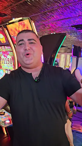 Casino Crowd STUNNED After $625 Bonus Goes Horribly Wrong #Vegas #Jackpot #Casino