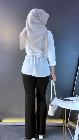 Nemu outfit secakep ini kalian wajib punya si😍 #fyp #kemejawanita #simpleoutfit 