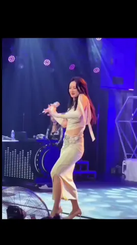 中国歌手 唐艺