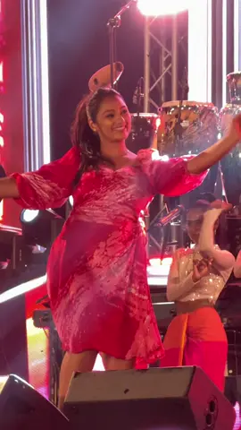 Want some tea? #aluthkalawak #aluthkalawakconcert #portcity #colombo #midlanebandsl 