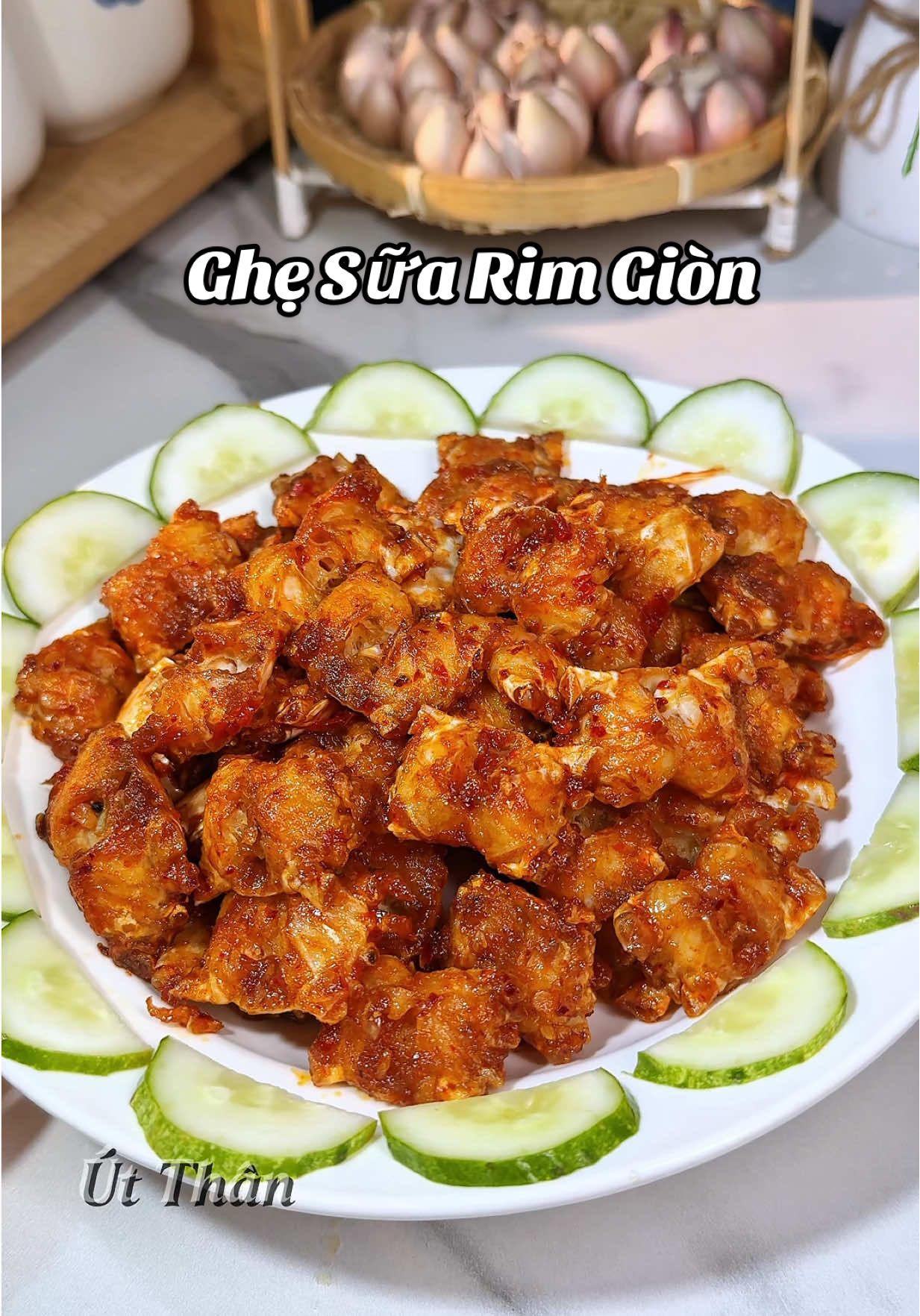 Ghẹ sữa rim mắm tỏi – giòn rụm, đậm vị, rim một lần cất hũ ăn dần cả tuần 😋  #gherim #monngonmoingay #homnayangi #bepnhochuyenlon #comnha 