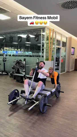 Bayrisches Fitness Mobil 🚗 #bayern #bayrisch #dialekt #comedy