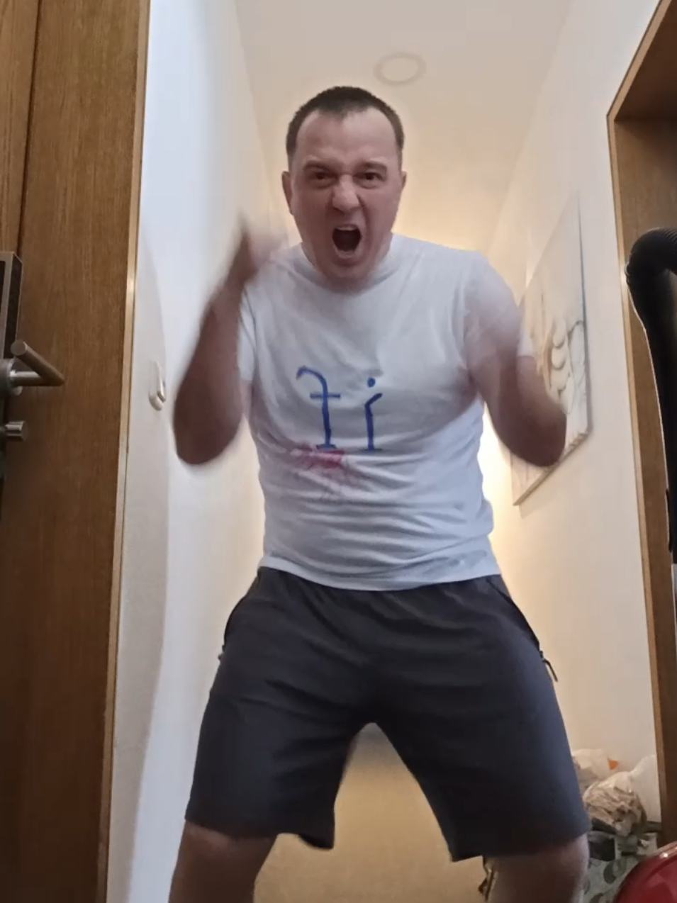 #этонеяэтоmsi #iQ1q 