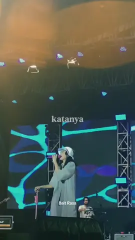 Dimanaa.. #kesepian #vierratale #musichits #galau #storysad 