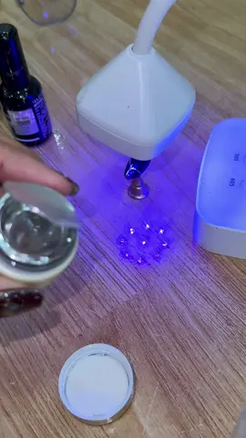 Gel metan đã cải tiến hơn rất nhiều mấy bà #tiemnailcantho #daynailcantho #Naildesign #Cantho65 #Nailart #naily2k 