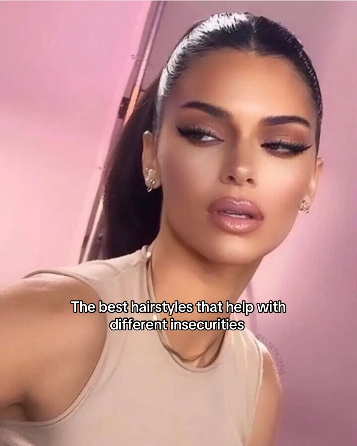 Hairstyles for insecurities. Link in bio for more glow up Ebooks   #foryoupage #fy #girl #GlowUp #glowuptips #adviceforgirls #beautytips #BeautyTok #beautyhacks #aesthetic #feminine #glowupforreal #y2khairstyle #foryou #fyp #hairstyles #layershaircut #haircare #faceshape #haircut #bigforehead #shorthair #shorthairstyles #wideface #chubbyface