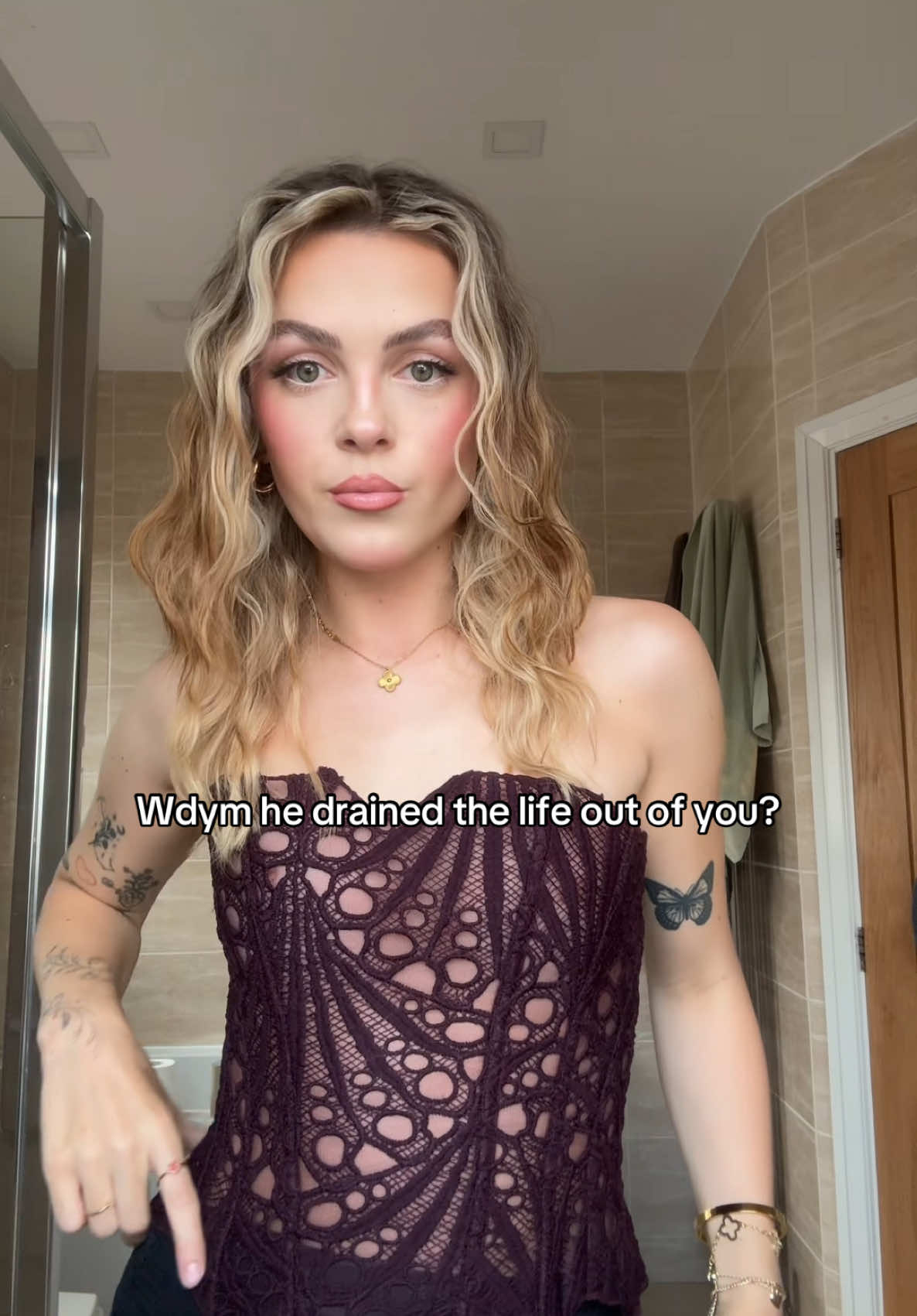 *2018* I can laugh about it now but on a serious one, that’s what happens when you’re with a n%rc%ssicistic, vile human with interest in only tearing you down, belittling you so you become a shell of yourself, telling you that your friends don’t like you so you are isolated… red flags that I was blind to. The only reason I want to talk about it today is because of the affect it has had on me since. 2018 me was weak but has flipped her life around to degrees she didn’t think was possible. She didn’t think she was capable of being loved. One day I’ll share my full story because it’s important to talk and raise awareness to prevent this happening to more people 👋🏼👋🏼👋🏼