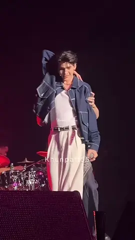 selalu jatuh cinta sama vocal nya bapak leader dia lagu ini 🥰❤️ #aou_tnbknr #aouthanaboon #aoujasper  #gmmtvmusiconxjapan2025 
