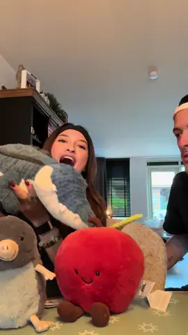 5 JELLY CATSSSS thancuww @Justin Quincy Hubner 