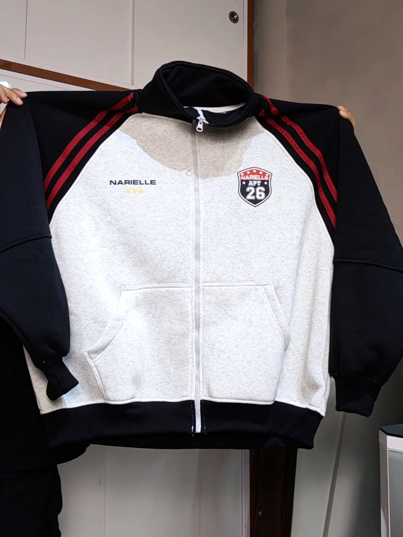 Áo khoác nỉ đẹp á 😍😍 #aokhoac #aokhoacni #macdepmoingay #phoidoxinh #xuhuong #fypシ゚ 