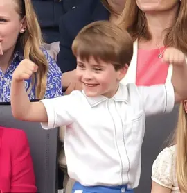 Why prince Louis dancing like that???