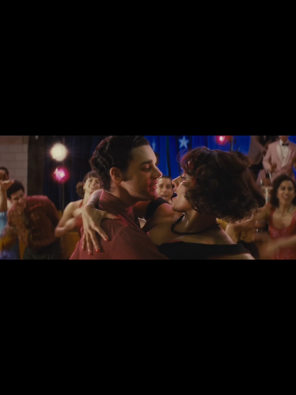 West Side Story 2021 dance at the gym #westsidestory #westsidestory2021 #stevenspielberg #rachelzegler #arianadebose #anselelgort #davidalvarez #mikefaist #danceatthegym #tanzen #tanz #musicalmovie #musicalfilm #musicalmovies #rilm #tanzfilm #dancemovie #dance #fvp #musical