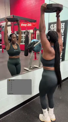 Day 26 🥳🥳 @Gymshark @Gymshark Women in my Everyday Seamless Graphic Crop Tank and leggings #fypシ #fypシ #gymshark #fypシ゚viral #Fitness #julychallenge 