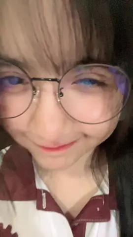 ปากกับแผ่นเสียงไม่ใช่เพลงเดียวกัน ;-;