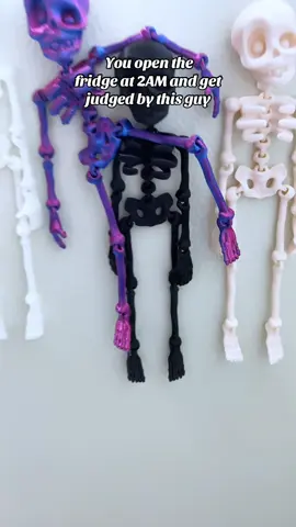 Every time I open the fridge, this skeleton looks at me like: ‘Do you really need that snack?’ 💀🍕 He’s not here to hold up your grocery list—he’s here to hold you accountable 😂 Spooky, sassy, and silently judging your midnight cravings 👀 Stick him on and prepare to be roasted daily 🔥 #FridgeSkeleton #SpookyVibesOnly #FunnyHomeDecor #TikTokMadeMeBuyIt #SkeletonMood #HalloweenDecor2025 #CreepyButCute #SmallThingsBigLaughs #tiktokshopsummerturnup #spotlightfinds 