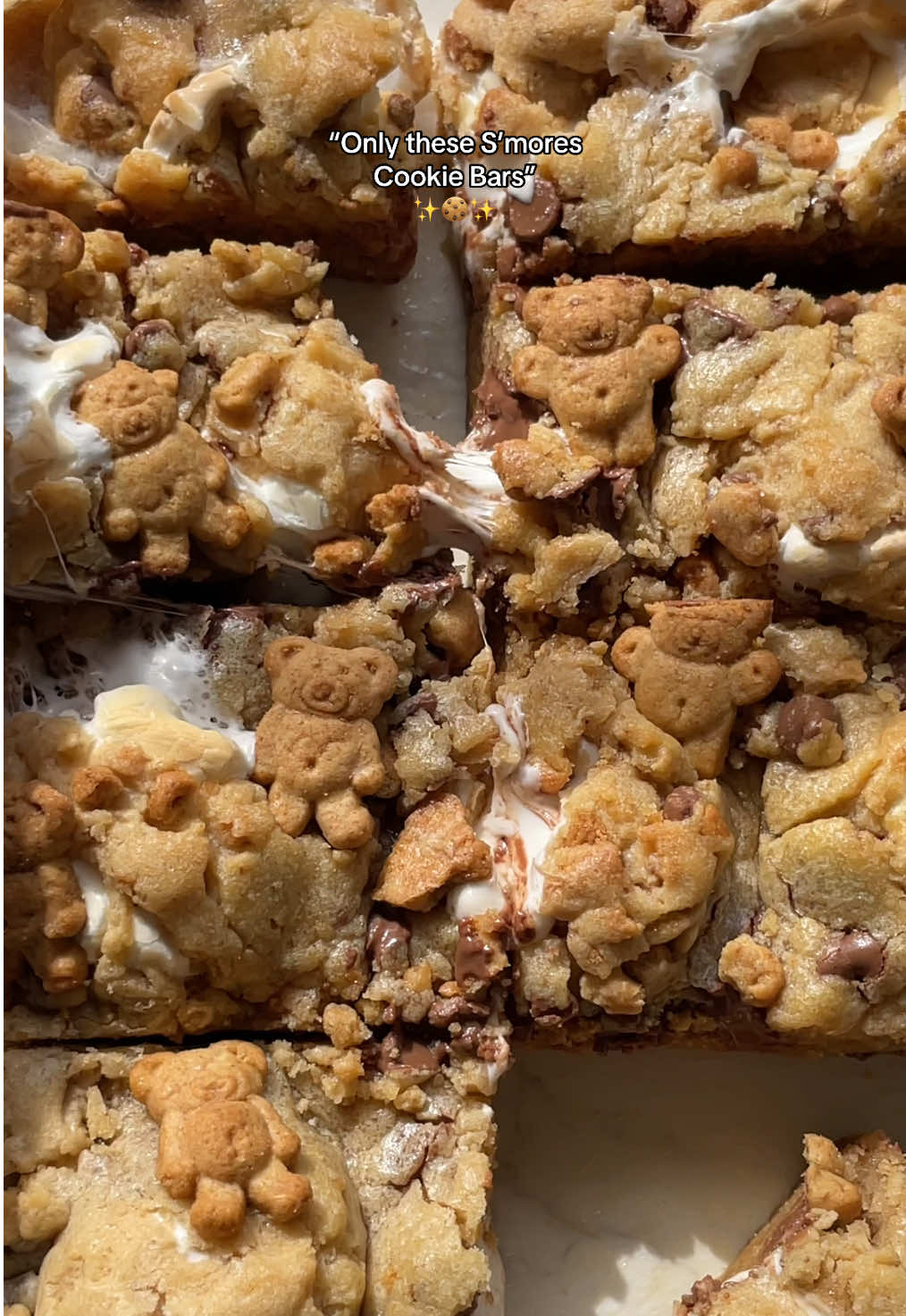 Who else loves s’mores 🤩 #smores #cookiebars #cookies #marshmallow #uk #ukfoodie #ukbaker #teddygrahams 
