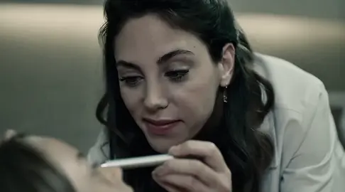 الدكتوره الي جمالها يداوي #نبضات_قلب #ايلوسا ‏#öykükarayel ‏  ‏#kalpatışı #fyp #foryou #eylülerdem 